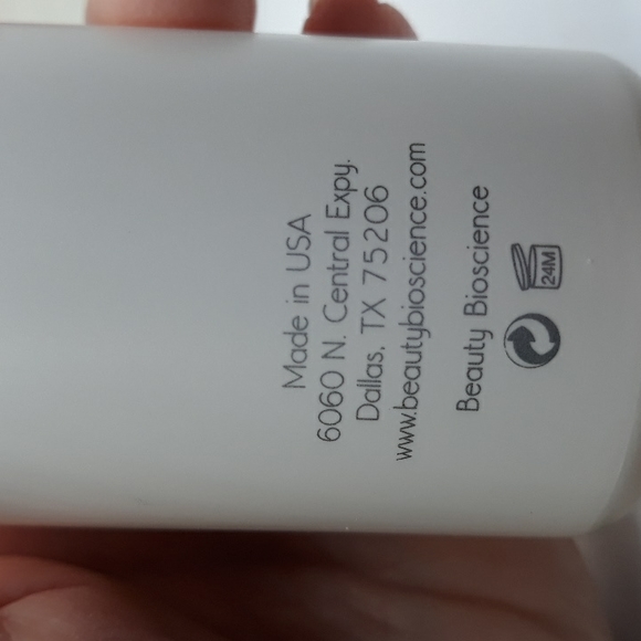 Beauty Bioscience The Balance Balancing Cleanser (set of 2 for total 12 oz) - Picture 4 of 5